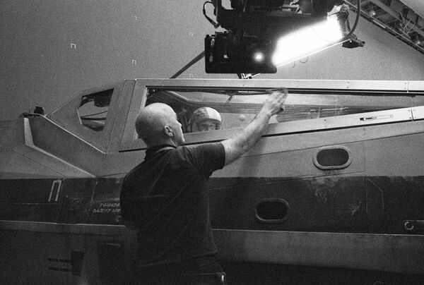 Rian Johnson shares new set photos from Star Wars: Episode V…