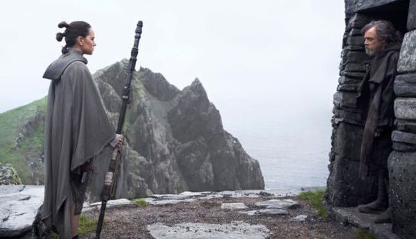 Star Wars: The Last Jedi (Exclusive Images - courtesy EW)