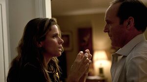 Amanda Peet and Clark Gregg in Trust Me