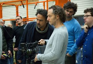 Alejandro González Iñárritu filming Birdman scene