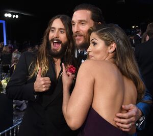 Jared Leto with Matthew McConaughey and his wife at the 2015