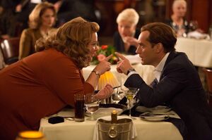 Melissa McCarthy and Jude Law Point Fingers in Spy