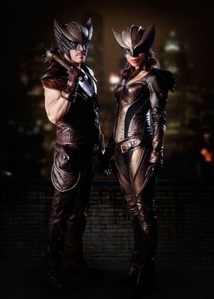 First Look at Legends of Tomorrow's Hawkman and Hawkgirl