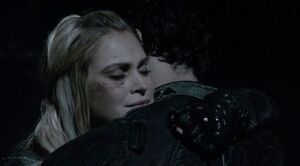 Clarke and Bellamy hug