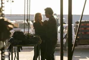 Kim Dickens and Cliff Curtis together again in season 3 firs