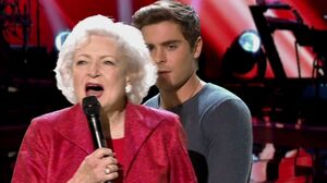 Betty White sings Let's Get it On on The Voice