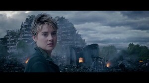 Official Teaser Trailer for 'Insurgent'