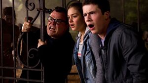 Giant Praying Mantis shows up in new clip from 'Goosebumps'