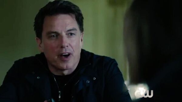 Malcolm Merlyn tells Thea Queen about Genesis | Cultjer